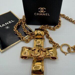 CHANEL VINTAGE CC GOLD CROSS NECKLACE